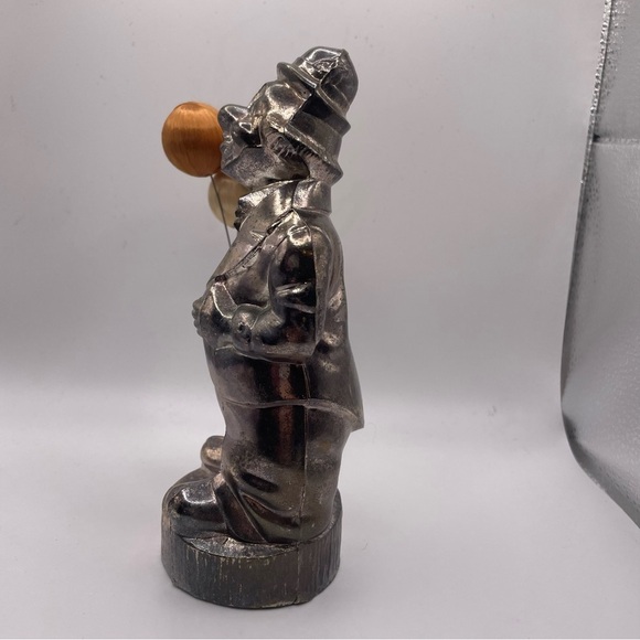 Vintage silver-plated Leonard the Clown bank. Pre-owned. 3 silk covered balloon - Picture 3 of 9